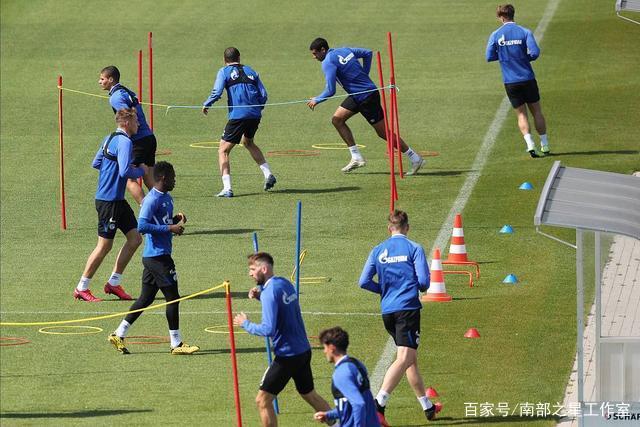 中国U23战平阿联酋晋级亚运会，李昊表现出色