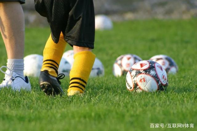 女排轻取越南进军四强，表现喜忧参半