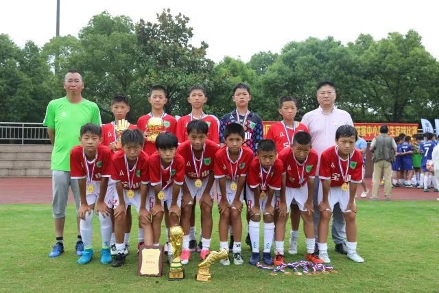 放弃庞大遗产，选择自我保护与陪伴